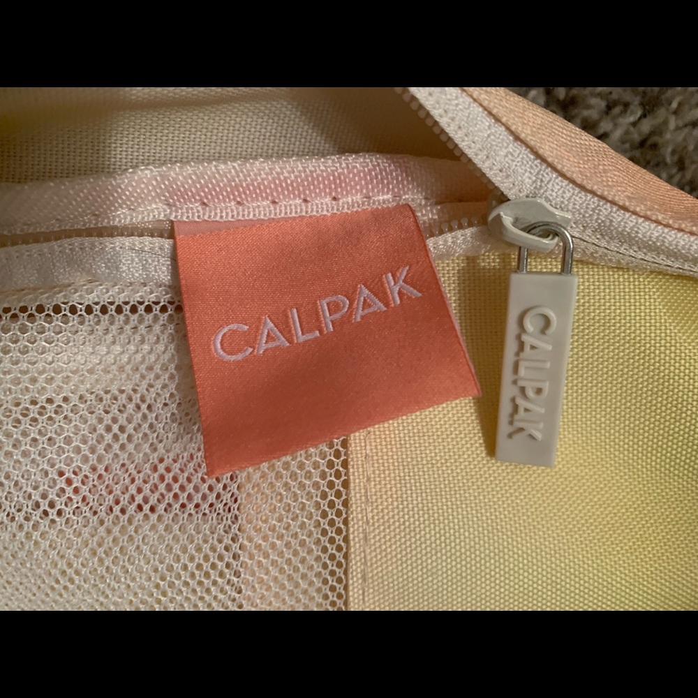 Calpak Travel Set - Picture 5 of 7